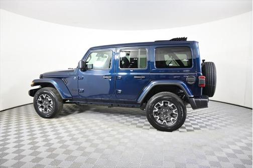 2025 Jeep Wrangler 4-Door Sahara 4x4