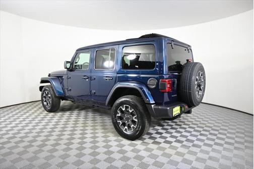 2025 Jeep Wrangler 4-Door Sahara 4x4