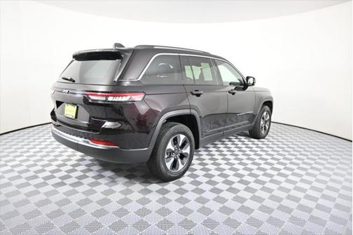 2022 Jeep Grand Cherokee 4xe Base