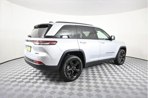 2025 Jeep Grand Cherokee Limited X