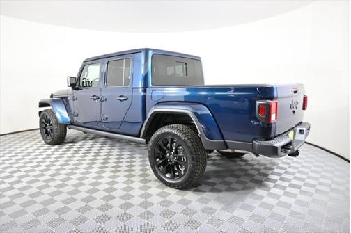 2025 Jeep Gladiator Nighthawk