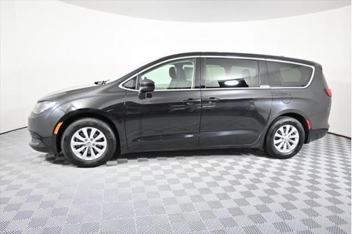 2019 Chrysler Pacifica LX