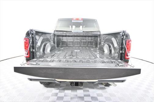 2025 RAM 3500 Tradesman Crew Cab 4x4 6'4' Box