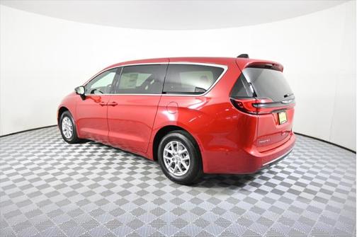 2025 Chrysler Pacifica L