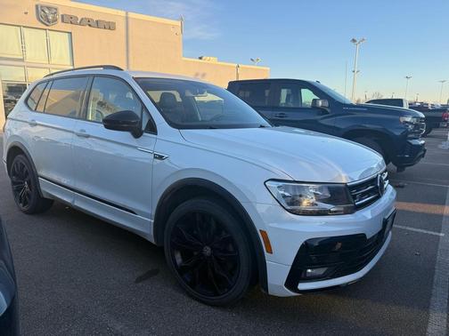 2020 Volkswagen Tiguan 2.0T SE R-Line Black 4MOTION