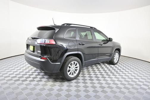 Diamond Black Crystal Pearlcoat 2022 Jeep Cherokee Latitude Lux