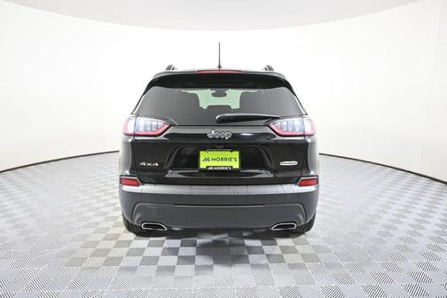 Diamond Black Crystal Pearlcoat 2022 Jeep Cherokee Latitude Lux