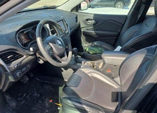 Diamond Black Crystal Pearlcoat 2022 Jeep Cherokee Latitude Lux