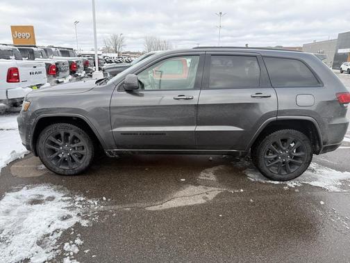 2021 Jeep Grand Cherokee Laredo