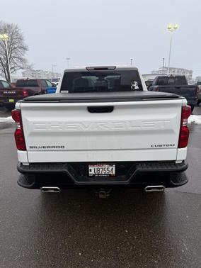 2022 Chevrolet Silverado 1500 Custom Trail Boss