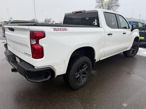 2022 Chevrolet Silverado 1500 Custom Trail Boss