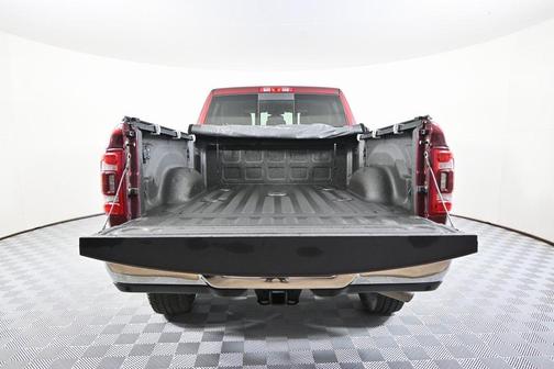 2022 RAM 2500 Laramie Crew Cab 4x4 6'4' Box
