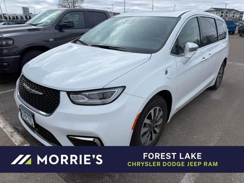 2022 Chrysler Pacifica Hybrid Limited