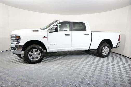 2025 RAM 3500 Big Horn Crew Cab 4x4 6'4' Box