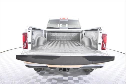 2025 RAM 3500 Big Horn Crew Cab 4x4 6'4' Box