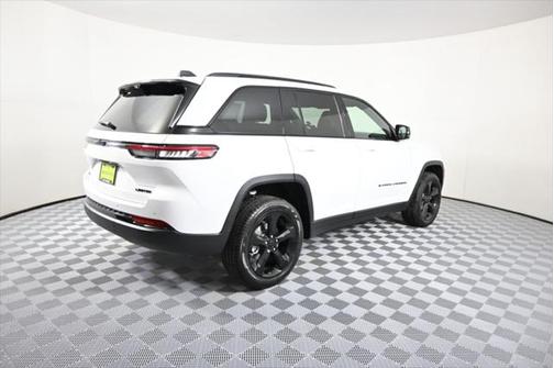 2025 Jeep Grand Cherokee Limited X