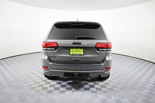 2022 Jeep Grand Cherokee Laredo