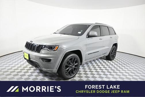 2022 Jeep Grand Cherokee Laredo