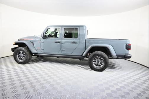 2025 Jeep Gladiator Mojave X