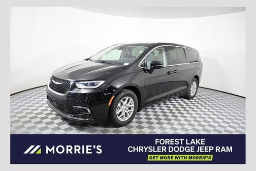 Diamond Black Crystal Pearlcoat 2024 Chrysler Pacifica Touring L