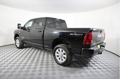 2025 RAM 3500 Laramie Crew Cab 4x4 6'4' Box