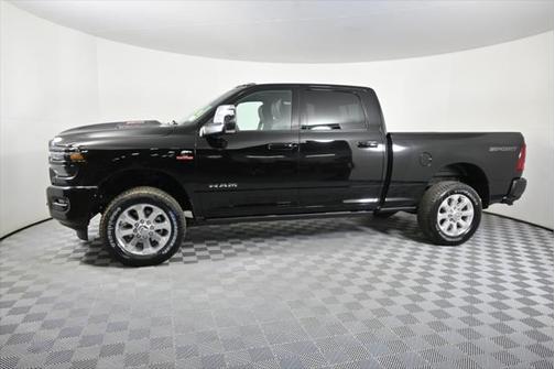 2025 RAM 3500 Laramie Crew Cab 4x4 6'4' Box
