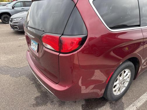 2020 Chrysler Pacifica Touring