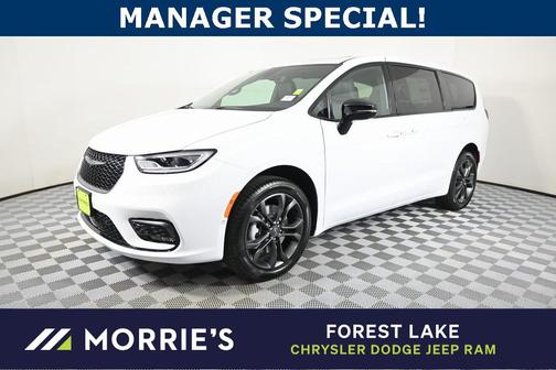 2026 Chrysler Pacifica L