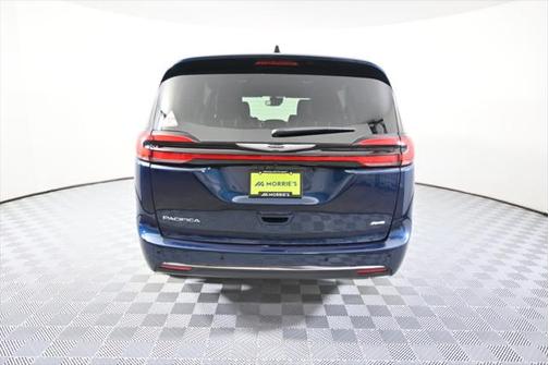 2025 Chrysler Pacifica L