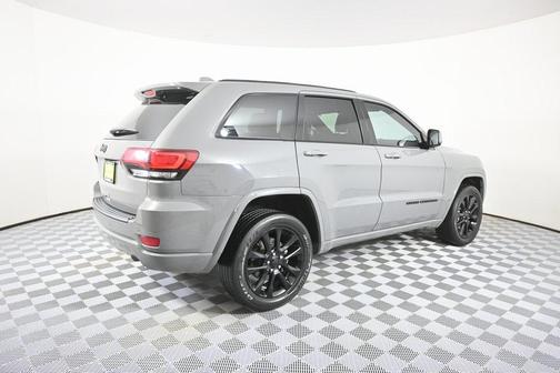 2021 Jeep Grand Cherokee Laredo