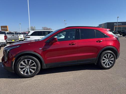 met alloy 2019 Cadillac XT4 Sport