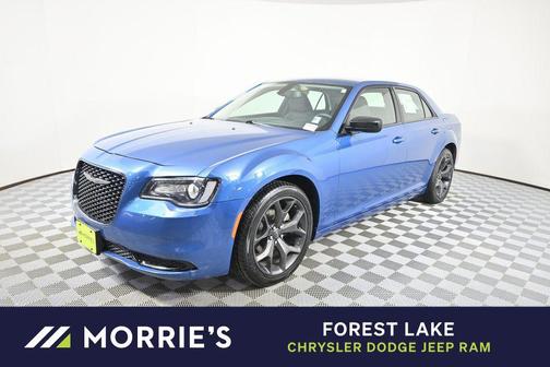 2022 Chrysler 300 Touring