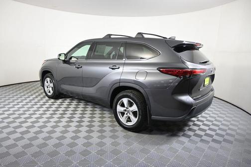 Magnetic Gray Metallic 2021 Toyota Highlander L