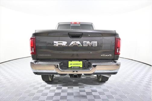 2025 RAM 3500 Big Horn Crew Cab 4x4 6'4' Box