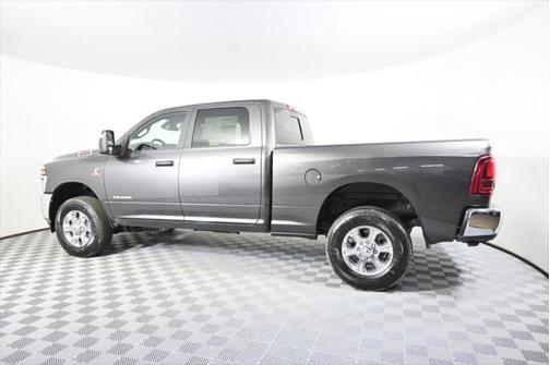 2025 RAM 3500 Big Horn Crew Cab 4x4 6'4' Box