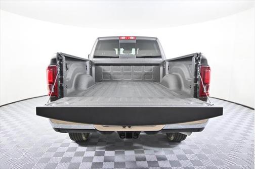 2025 RAM 3500 Big Horn Crew Cab 4x4 6'4' Box