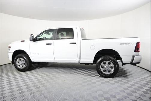 2025 RAM 2500 Big Horn Crew Cab 4x4 6'4' Box