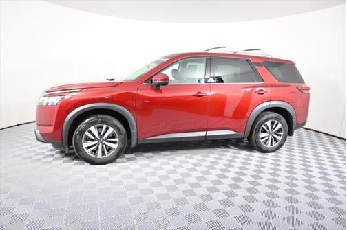 2024 Nissan Pathfinder SL 4WD