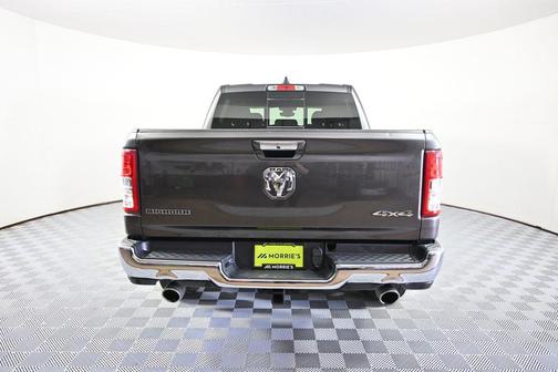 Granite Crystal Metallic Clearcoat 2019 RAM 1500 Big Horn