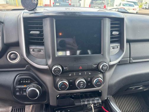 Granite Crystal Metallic Clearcoat 2019 RAM 1500 Big Horn