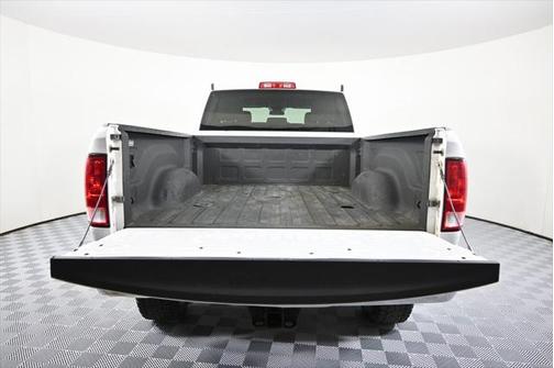 2017 RAM 3500 Tradesman Crew Cab 4x4 6'4' Box