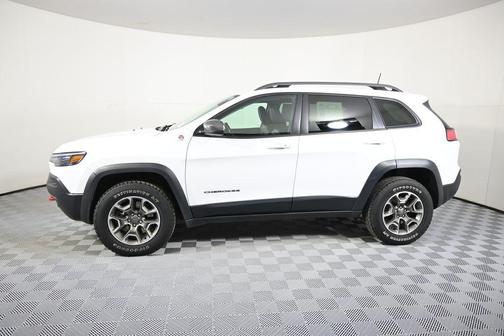 Bright White Clearcoat 2020 Jeep Cherokee Trailhawk