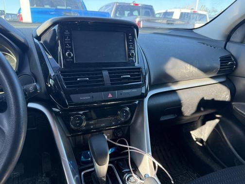 2022 Mitsubishi Eclipse Cross ES