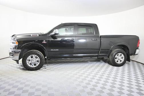 2022 RAM 2500 Laramie Crew Cab 4x4 6'4' Box