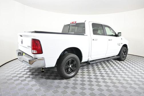Bright White Clearcoat 2020 RAM 1500 Classic SLT