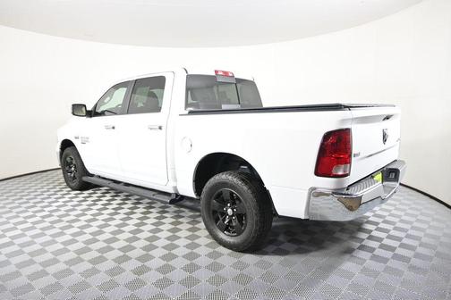 Bright White Clearcoat 2020 RAM 1500 Classic SLT