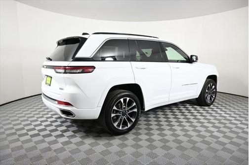 2025 Jeep Grand Cherokee Overland