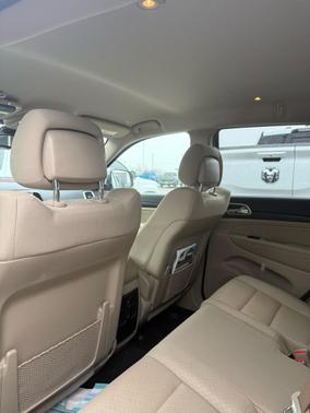 2021 Jeep Grand Cherokee Laredo