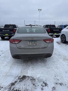 2015 Chrysler 200 S