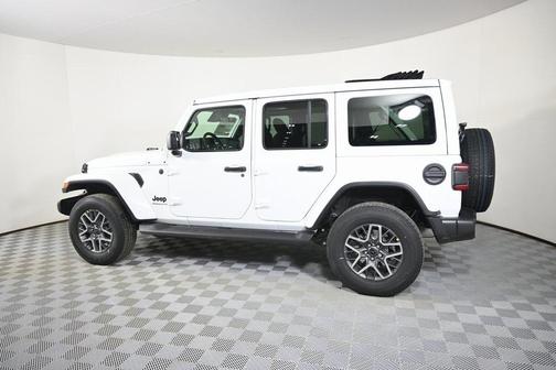 2026 Jeep Wrangler 4-Door Sahara 4x4
